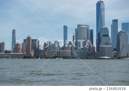 ジャーシーシティから見たマンハッタンのワンワールドトレードセンター(ニュージャージー州) ジャーシーシティから見たマンハッタンのワンワールドトレードセンター(ニュージャージー州) 116862616