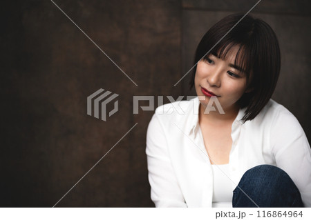 自分らしさを大切にする女性 116864964