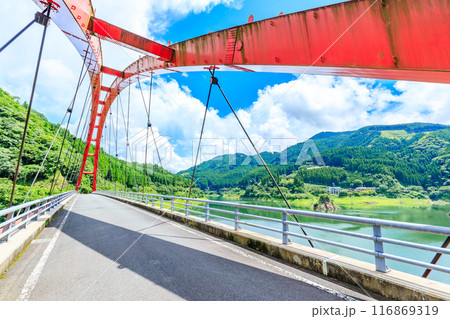 夏の日向神峡 蹴洞橋 福岡県八女市 夏の日向神峡 蹴洞橋 福岡県八女市 116869319