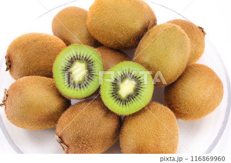 カットされたキウイフルーツ 116869960