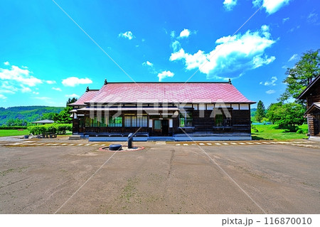 旧五十嵐家住宅（ハッカ御殿） 116870010