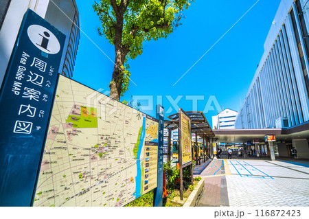 日本の平塚都市景観  東海道本線 平塚駅などを望む＝令和6年7月22日 116872423