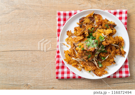 Crispy fried mussel pancake with egg Crispy fried mussel pancake with egg 116872494