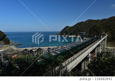 余部鉄橋を渡る瑞風 余部鉄橋を渡る瑞風 116882641