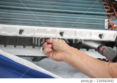 air conditioning cleaning service with water spray air conditioning cleaning service with water spray 116882682