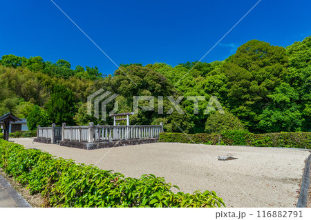 奈良県明日香村　第二十九代　欽明天皇　檜隈坂合陵 116882791
