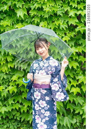 倉敷アイビー浴衣の美少女 倉敷アイビー浴衣の美少女 116891103