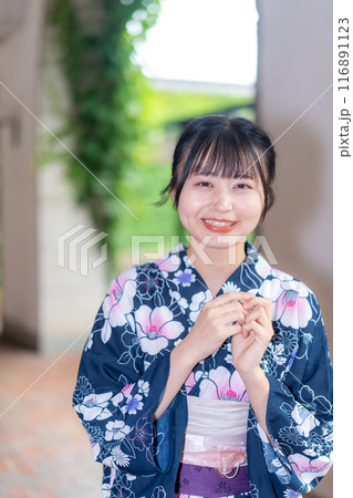 倉敷アイビー浴衣の美少女 倉敷アイビー浴衣の美少女 116891123
