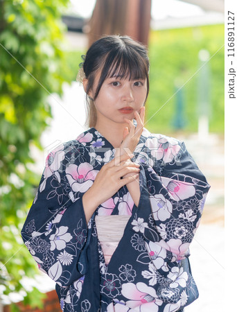 倉敷アイビー浴衣の美少女 116891127