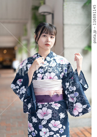 倉敷アイビー浴衣の美少女 116891145