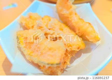 美味しいかぼちゃ天ぷらの一皿 美味しいかぼちゃ天ぷらの一皿 116891237