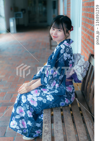 倉敷アイビー浴衣の美少女 116891259