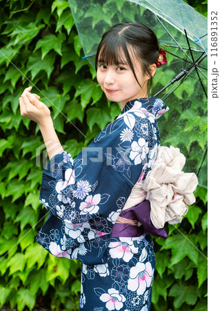 倉敷アイビー浴衣の美少女 倉敷アイビー浴衣の美少女 116891352