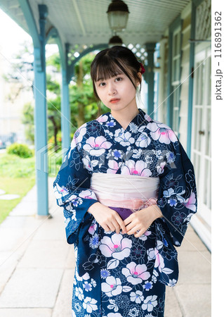 倉敷アイビー浴衣の美少女 116891362
