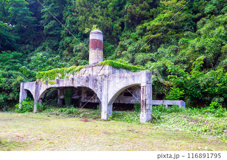 キューポラ溶鉱炉跡 キューポラ溶鉱炉跡 116891795