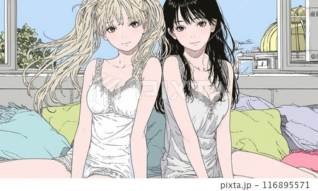 自宅で下着姿でくつろいでいる若い女性たち