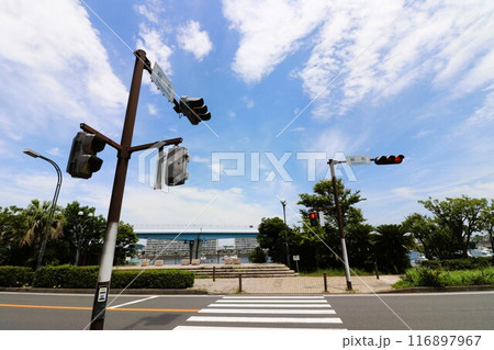 「柳町」交差点（神奈川県横浜市金沢区柳町） 116897967