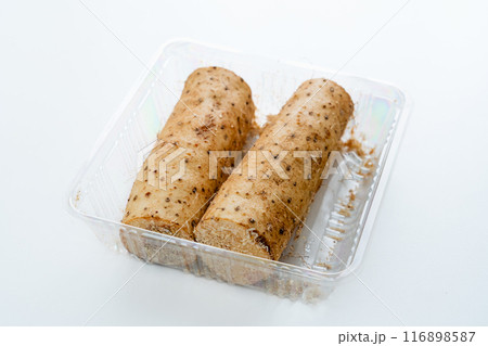 パックに入った訳アリの長芋 116898587