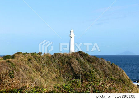 岬の爪木埼灯台 岬の爪木埼灯台 116899109