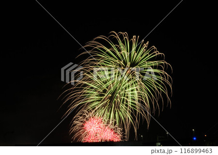 兵庫県芦屋市の夏祭りのフィナーレを飾る花火大会 116899463