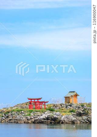 「青森県」奇跡の鳥居・弁天島の厳島神社　八戸市 116900047