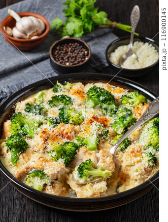 Chicken Divan with broccoli and panko, top view Chicken Divan with broccoli and panko, top view 116900145