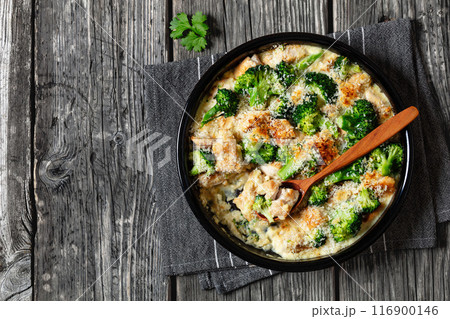 Chicken Divan with broccoli and panko, top view Chicken Divan with broccoli and panko, top view 116900146