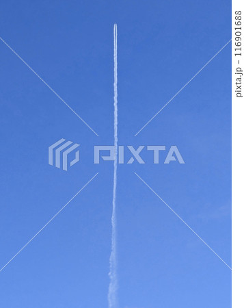 垂直な飛行機雲 116901688