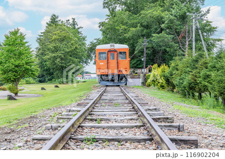 北海道帯広市 夏の北海道 幸福交通公園に保存されているキハ22系238号機 北海道帯広市 夏の北海道 幸福交通公園に保存されているキハ22系238号機 116902204