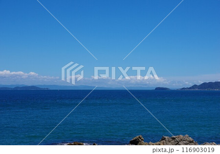兵庫県淡路島　友ヶ島・成ヶ島方面を望む 116903019