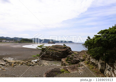 春、初夏、夏の和歌山、南紀、白浜、グランピングで焚火とブルーラグーンの海を散策、鳥毛洞窟や日置川 116905913
