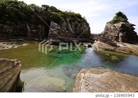 春、初夏、夏の和歌山、南紀、白浜、グランピングで焚火とブルーラグーンの海を散策、鳥毛洞窟や日置川 春、初夏、夏の和歌山、南紀、白浜、グランピングで焚火とブルーラグーンの海を散策、鳥毛洞窟や日置川 116905943