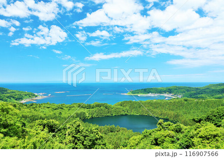 秋田県　青空の男鹿半島　八望台からの展望 116907566