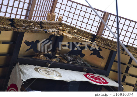 祇園祭　函谷鉾　破風と天水引　2 116910374