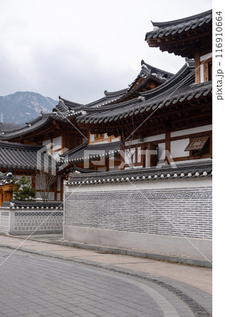 Eunpyeong Hanok Village, the largest neo-hanok residential complex in the capital area which surrounded by hills and mountains in Seoul, South Korea Eunpyeong Hanok Village, the largest neo-hanok residential complex in the capital area which surrounded by hills and mountains in Seoul, South Korea 116910664