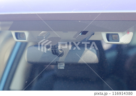 自動車のカメラ（先進安全自動車、サポカー） 116914380