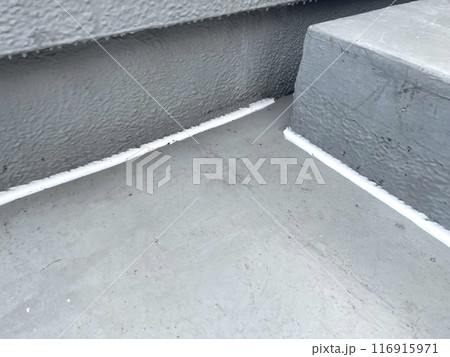 防水工事にて入隅シーリング 116915971