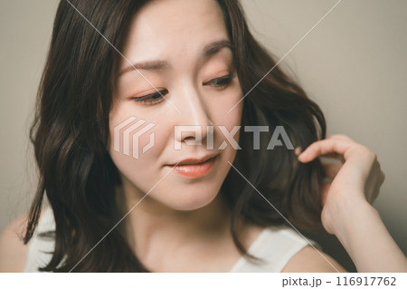 30s beauty 116917762