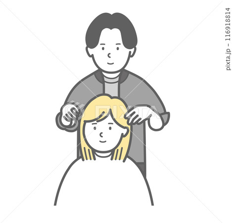 ヘアスタイルのカウンセリングする男性美容師 116918814