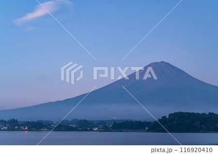 夜明け前の富士山 夜明け前の富士山 116920410