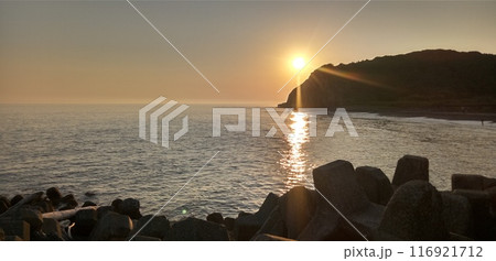 夕陽が沈むに五分前 116921712