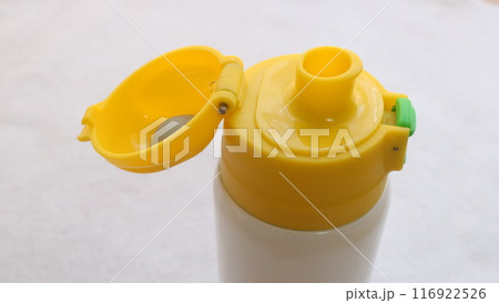 ジカ飲み用水筒ボトル子供幼稚園こども園保育園用 ジカ飲み用水筒ボトル子供幼稚園こども園保育園用 116922526