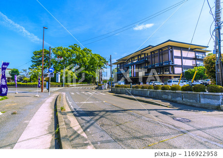 日本の寒川都市景観 寒川神社下車駅・宮山駅から寒川神社までの道順＝寒川神社への道順写真15-a 116922958