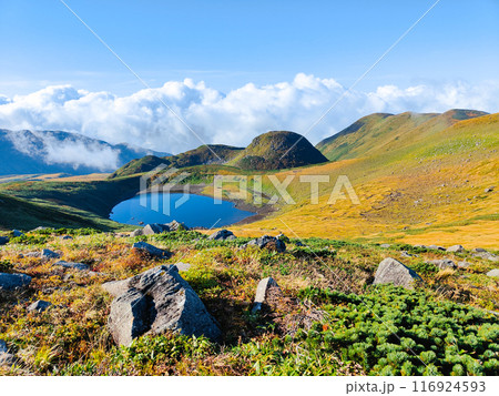 秋の鳥海山登山：鳥海湖 116924593