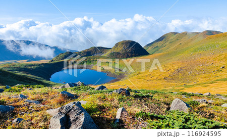 秋の鳥海山登山：鳥海湖 116924595