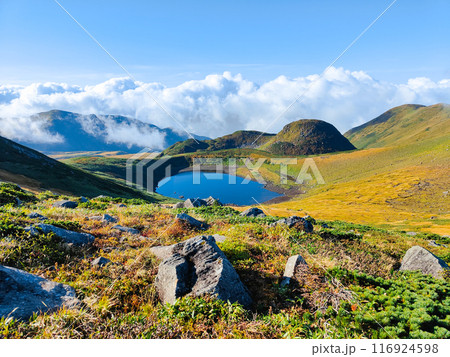 秋の鳥海山登山:鳥海湖 秋の鳥海山登山:鳥海湖 116924598