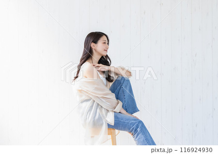 若い女性のビューティー　ヘアスタイル 116924930