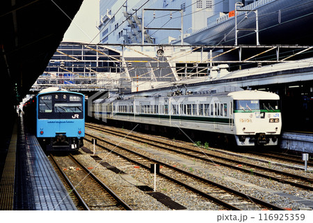 2006年　東海道線201系と湖西線117系 116925359