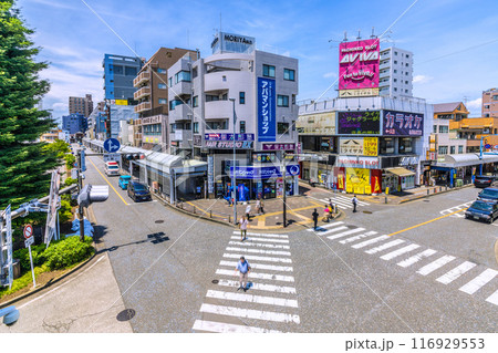 日本の相模原都市景観　7月。JR横浜線　淵野辺駅前などを望む＝7月21日　 116929553