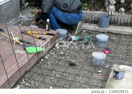 電動ドリル　インパクト　下水工事　メッシュ筋 116929851